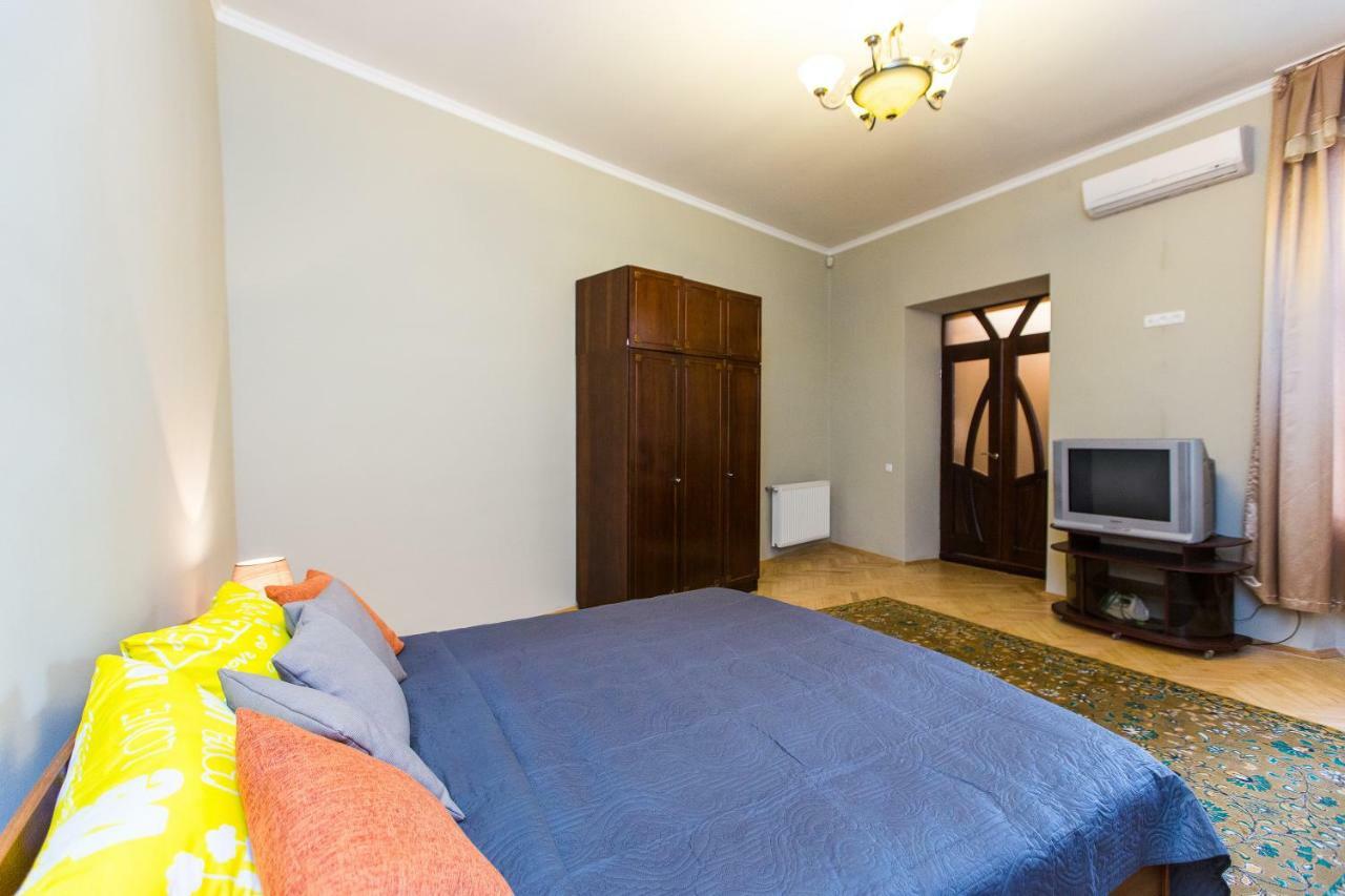 Apartments On Sholom Aleichem Та Ще Варіант Поруч Lviv Ngoại thất bức ảnh