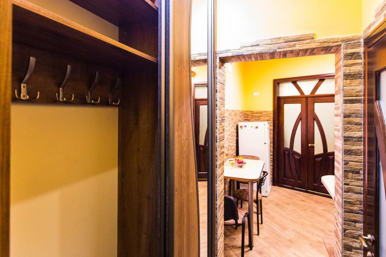 Apartments On Sholom Aleichem Та Ще Варіант Поруч Lviv Ngoại thất bức ảnh