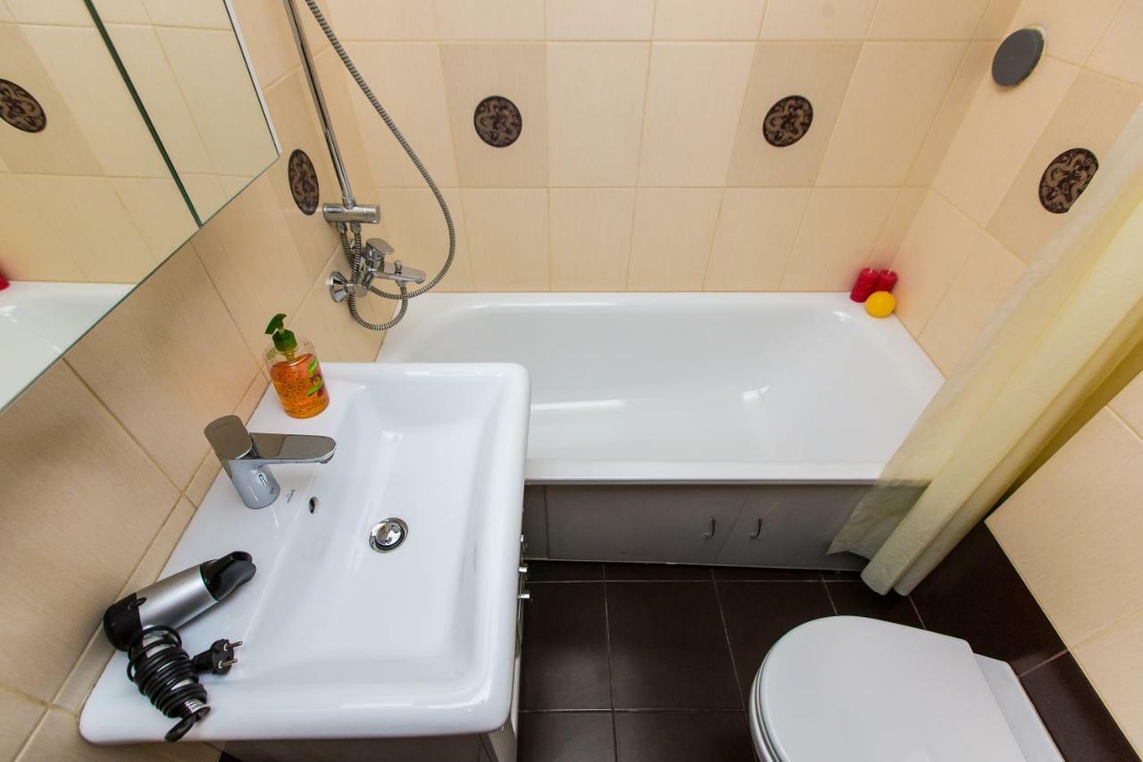 Apartments On Sholom Aleichem Та Ще Варіант Поруч Lviv Ngoại thất bức ảnh