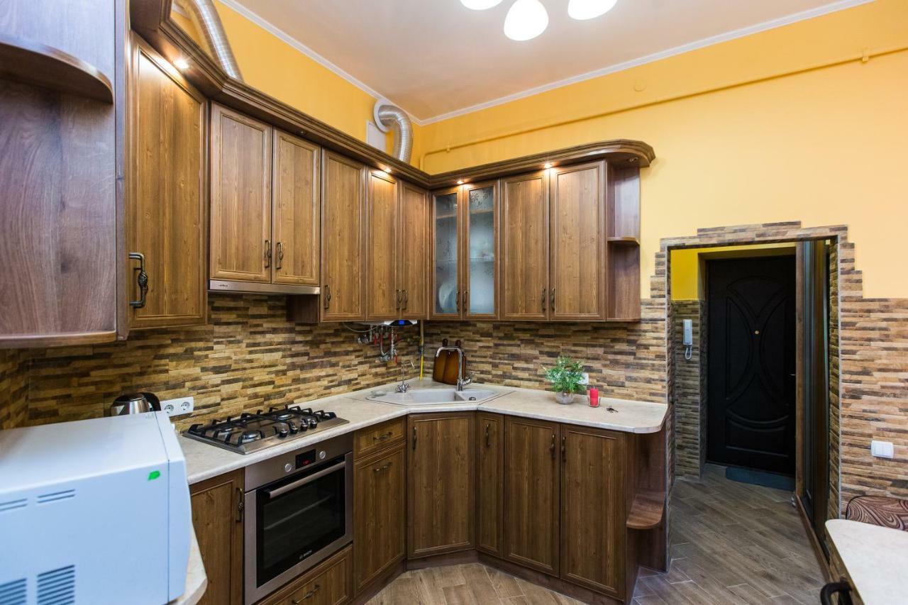 Apartments On Sholom Aleichem Та Ще Варіант Поруч Lviv Ngoại thất bức ảnh