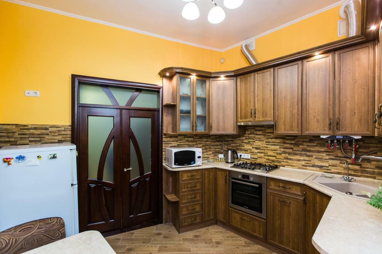 Apartments On Sholom Aleichem Та Ще Варіант Поруч Lviv Ngoại thất bức ảnh