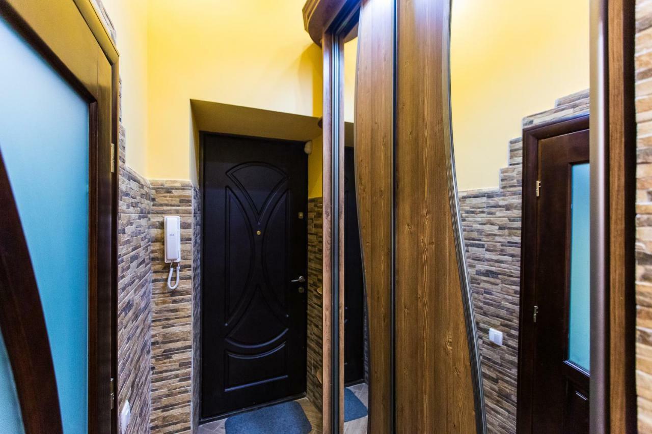 Apartments On Sholom Aleichem Та Ще Варіант Поруч Lviv Ngoại thất bức ảnh