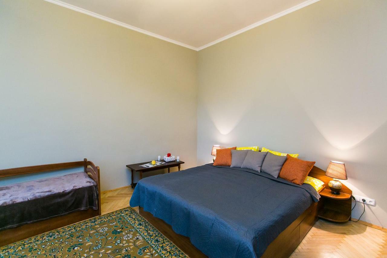 Apartments On Sholom Aleichem Та Ще Варіант Поруч Lviv Ngoại thất bức ảnh