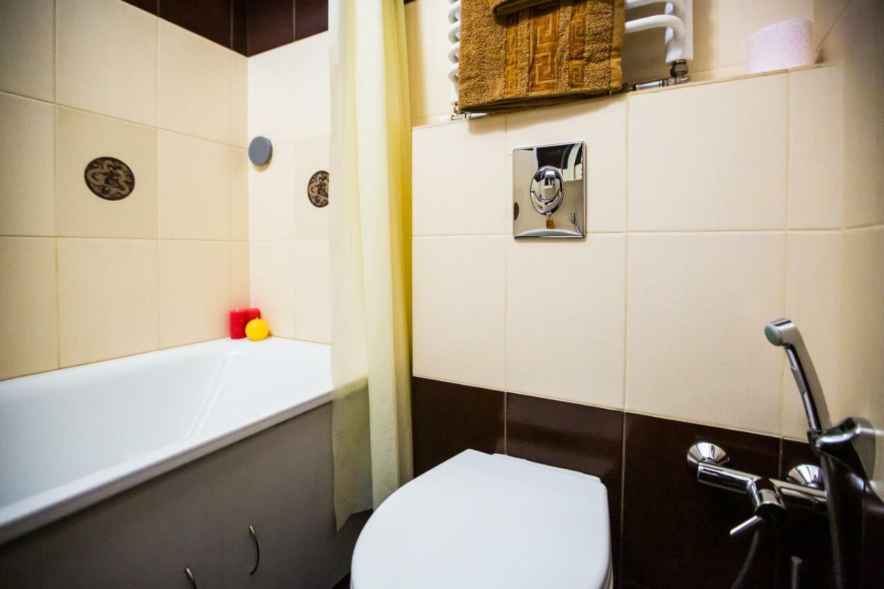 Apartments On Sholom Aleichem Та Ще Варіант Поруч Lviv Ngoại thất bức ảnh