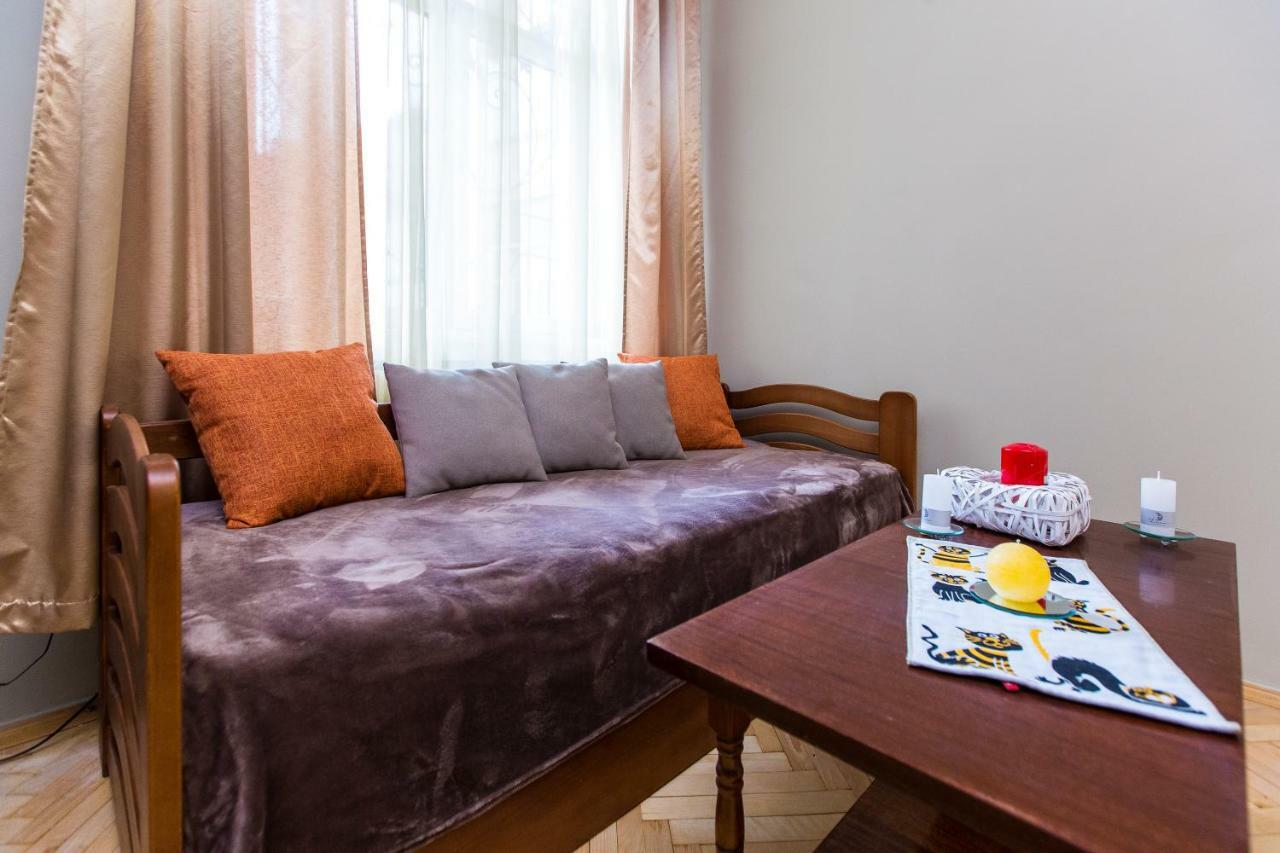 Apartments On Sholom Aleichem Та Ще Варіант Поруч Lviv Ngoại thất bức ảnh